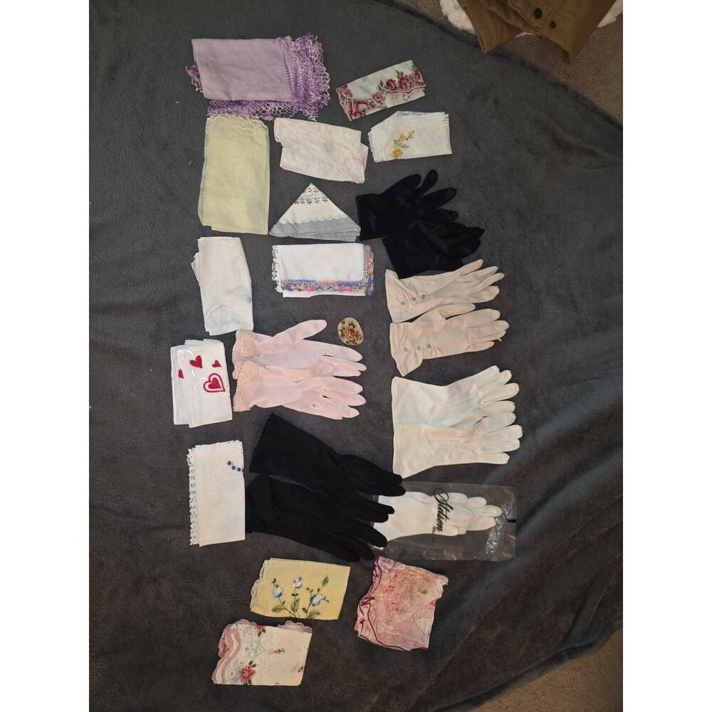 Vintage Ladies Handkerchiefs Gloves Lot Lace Embroidered Floral Hankies...